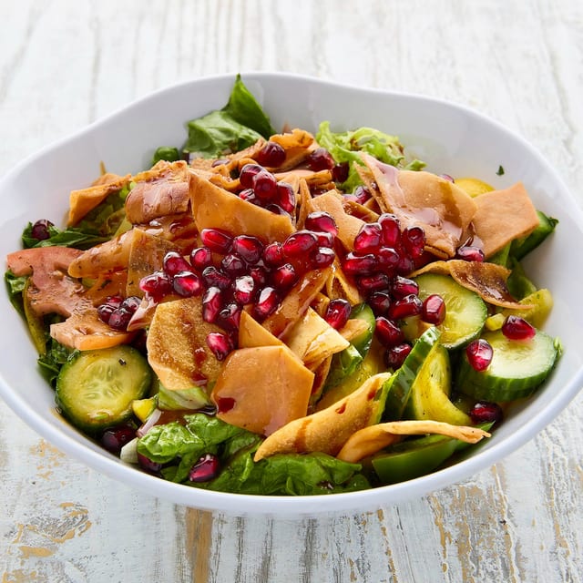 Fattoush Salad (V).