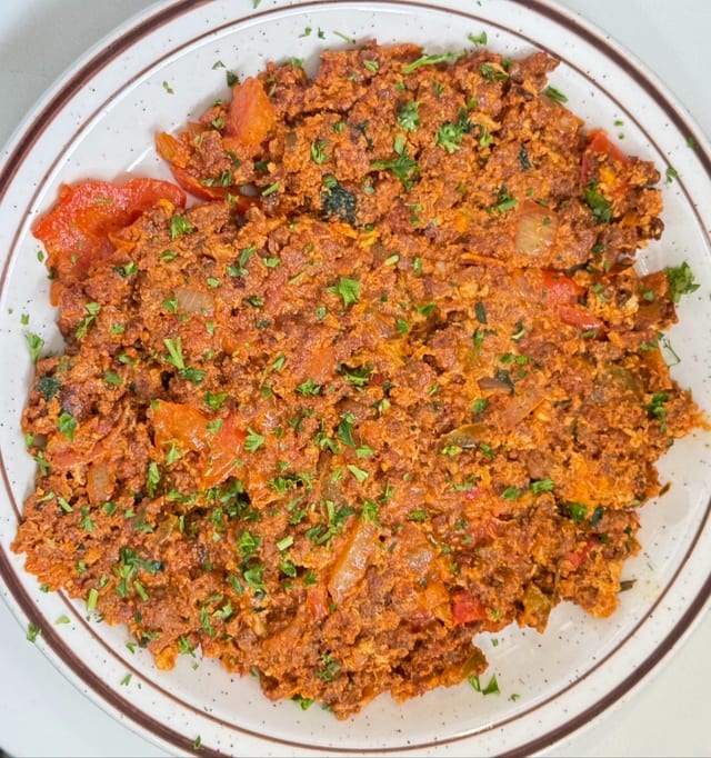 عقده دجاج ناشف Charred Chicken Galabah.